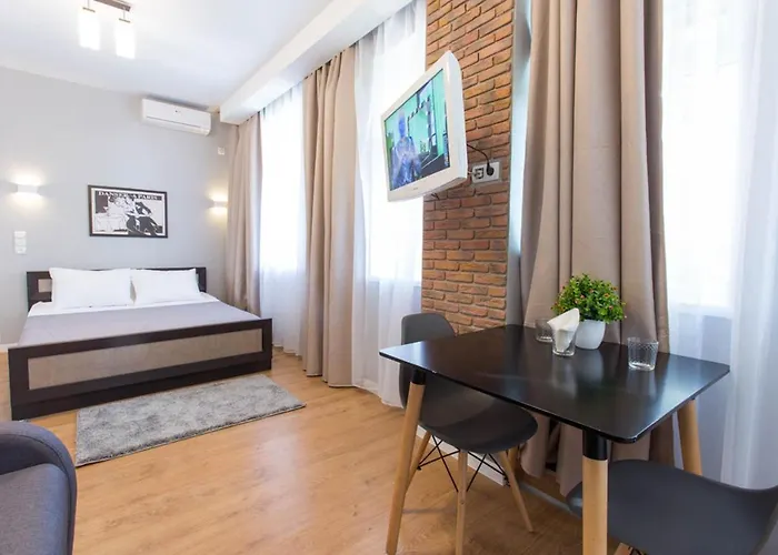 Modern Studio Beside Metro Yaroslava Mudroho, Universytet - Chernyshevska Str 95-7