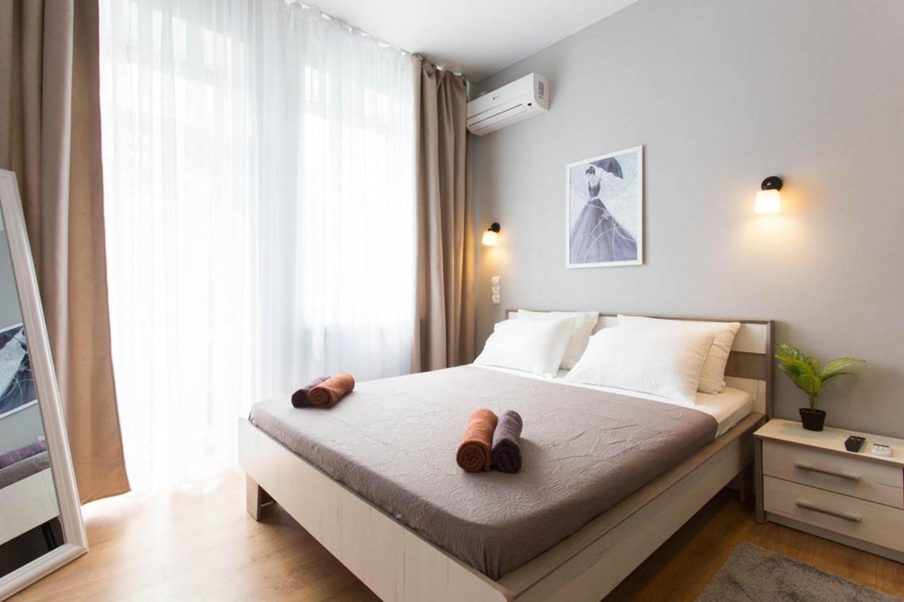 Modern Beside Metro Yaroslava Mudroho, Universytet - Chernyshevska Str 95-7 Apartment