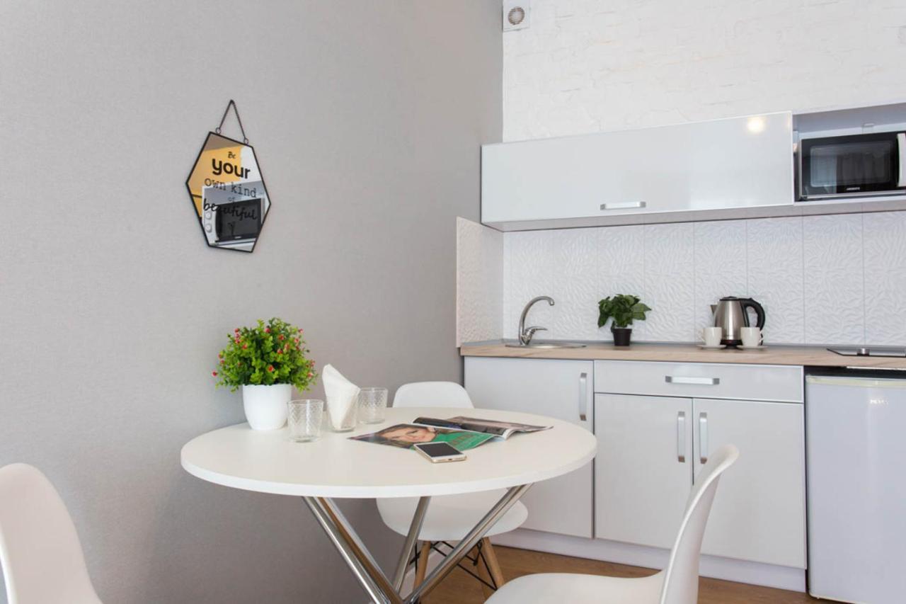Modern Beside Metro Yaroslava Mudroho, Universytet - Chernyshevska Str 95-7 Apartment *