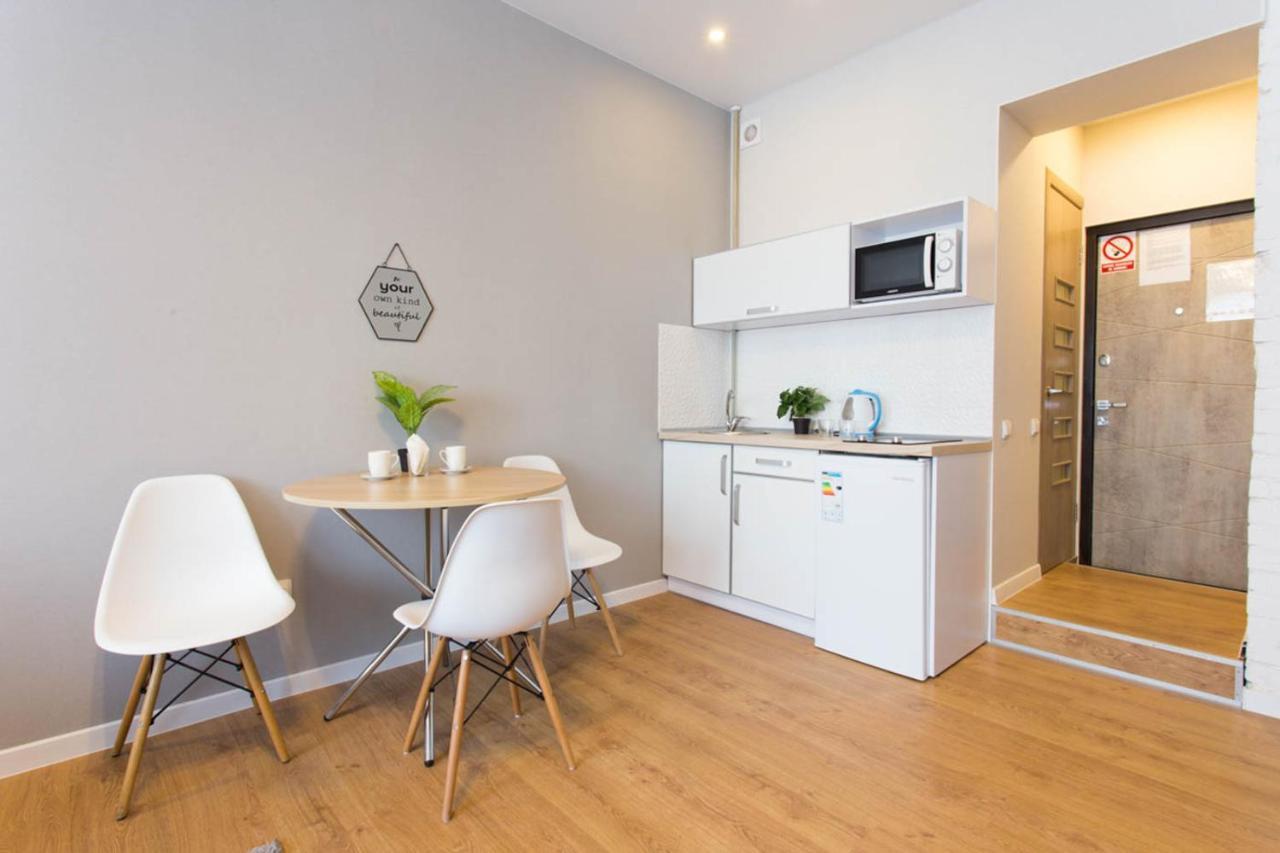 Modern Beside Metro Yaroslava Mudroho, Universytet - Chernyshevska Str 95-7 Apartment