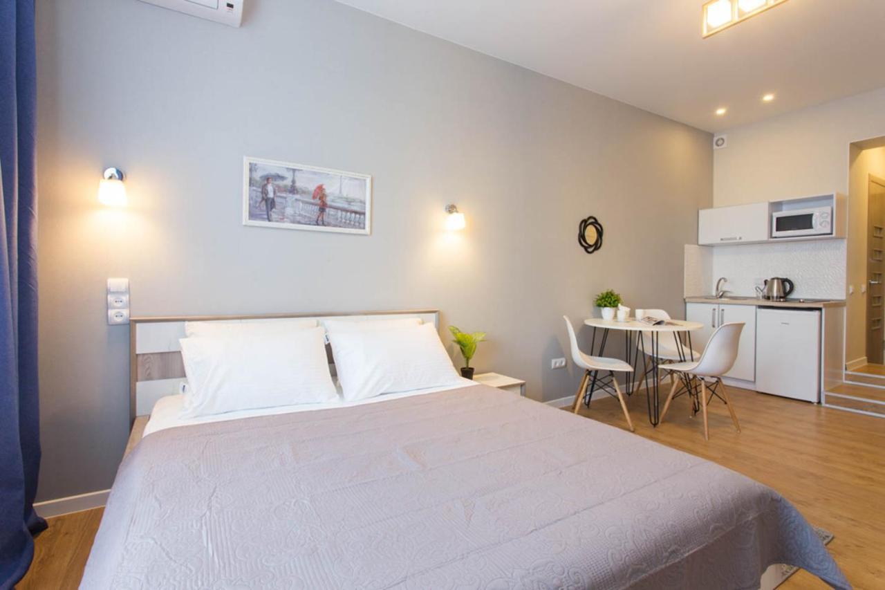 Modern Beside Metro Yaroslava Mudroho, Universytet - Chernyshevska Str 95-7 Apartment