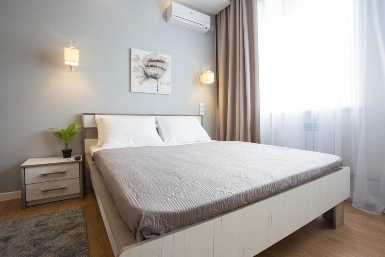 Apartment Modern Beside Metro Yaroslava Mudroho, Universytet - Chernyshevska Str 95-7 Kharkiv