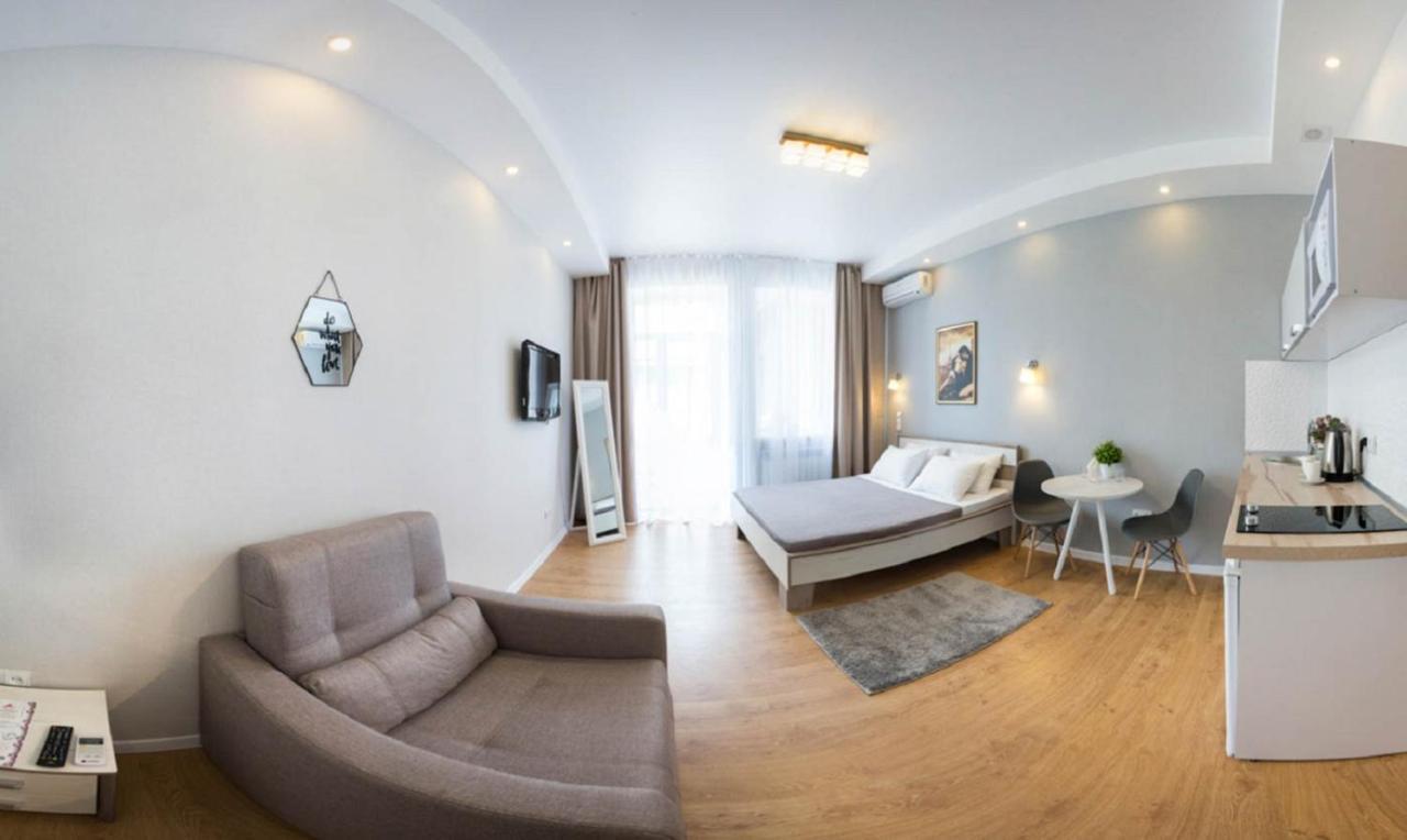 Apartment Modern Beside Metro Yaroslava Mudroho, Universytet - Chernyshevska Str 95-7 *