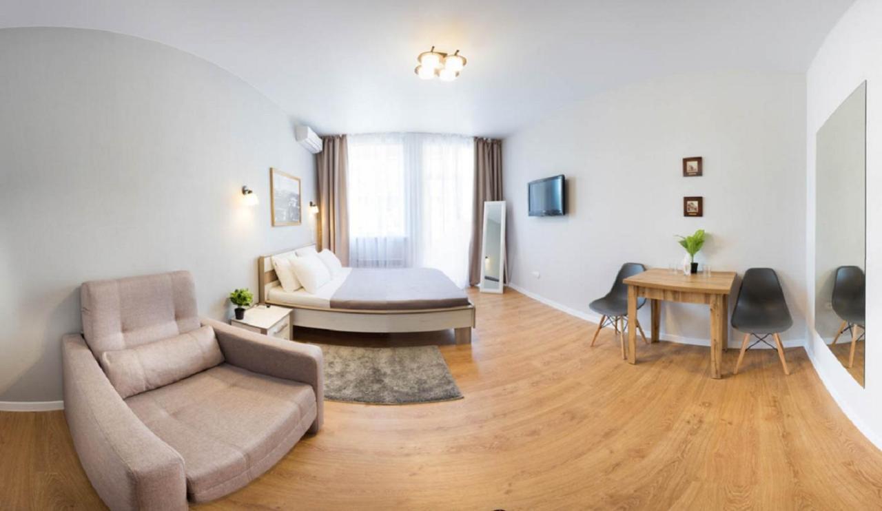 Modern Beside Metro Yaroslava Mudroho, Universytet - Chernyshevska Str 95-7 Apartment