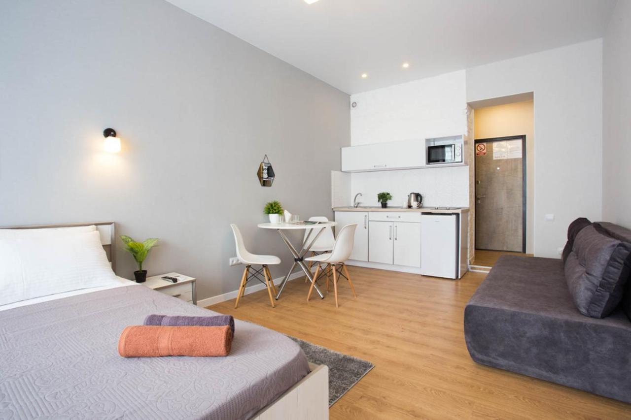 Apartment Modern Beside Metro Yaroslava Mudroho, Universytet - Chernyshevska Str 95-7