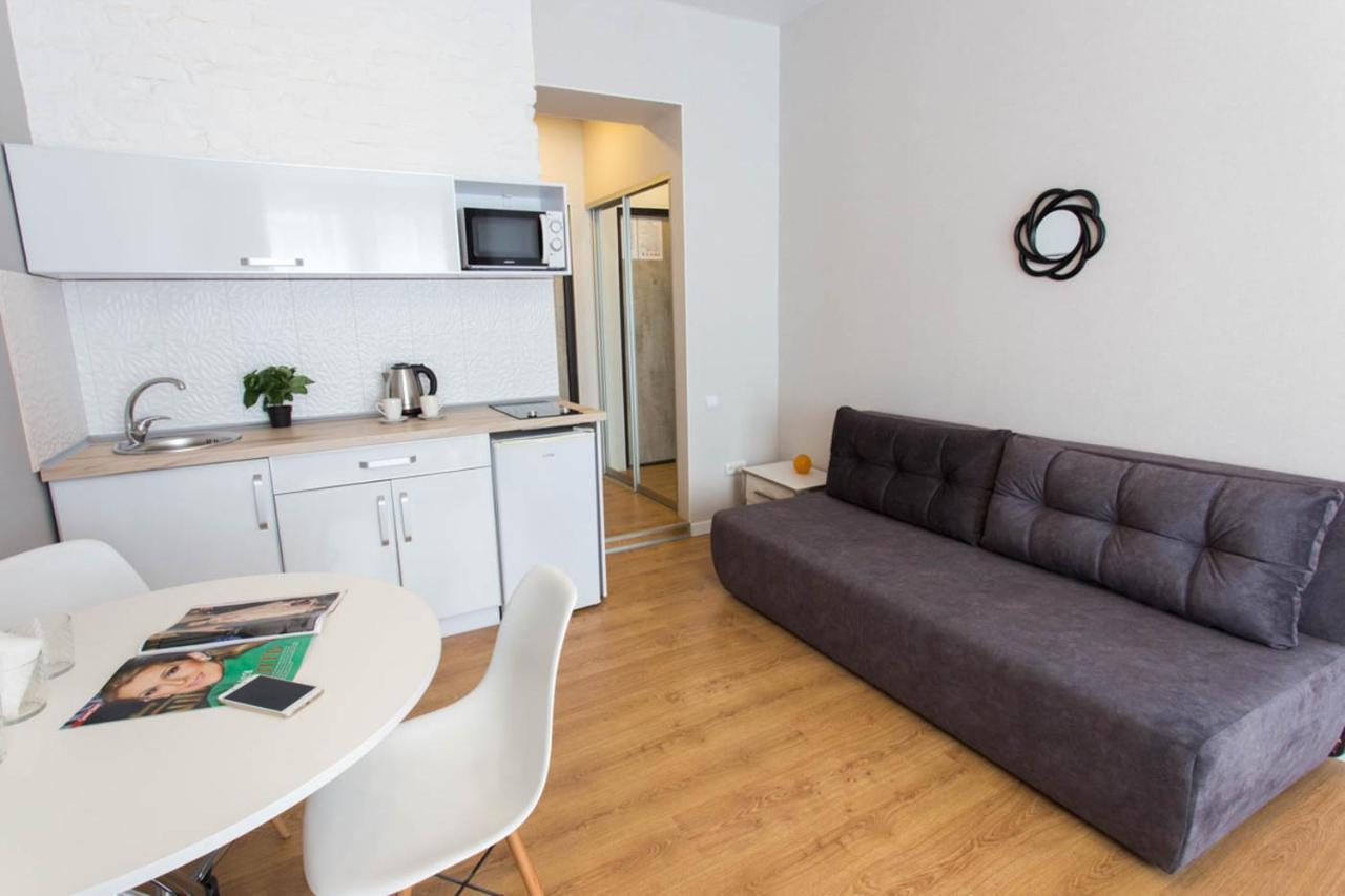 Apartment Modern Beside Metro Yaroslava Mudroho, Universytet - Chernyshevska Str 95-7