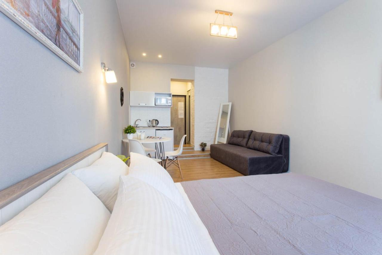 Modern Beside Metro Yaroslava Mudroho, Universytet - Chernyshevska Str 95-7 Apartment *