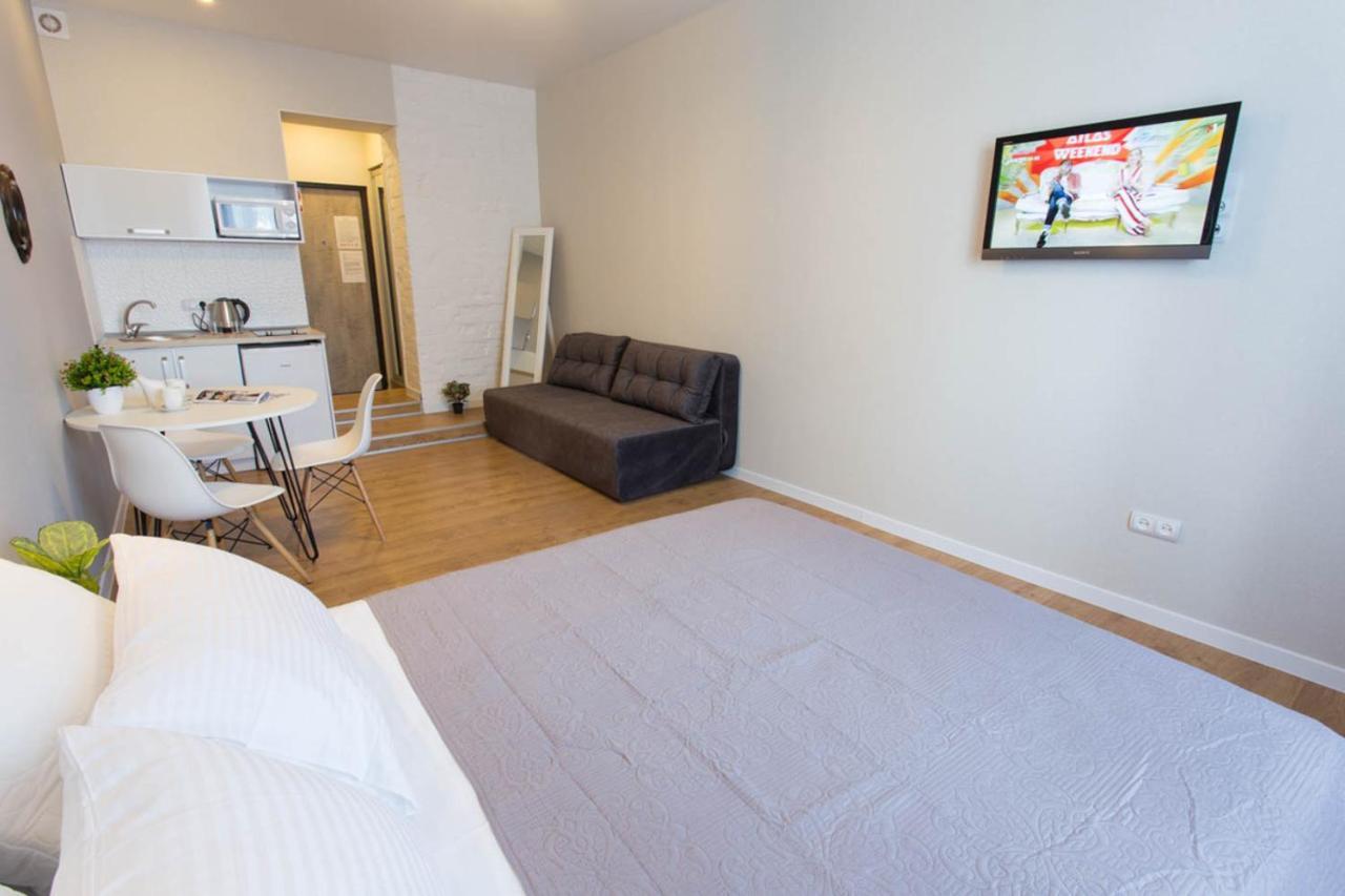 Modern Beside Metro Yaroslava Mudroho, Universytet - Chernyshevska Str 95-7 Apartment *