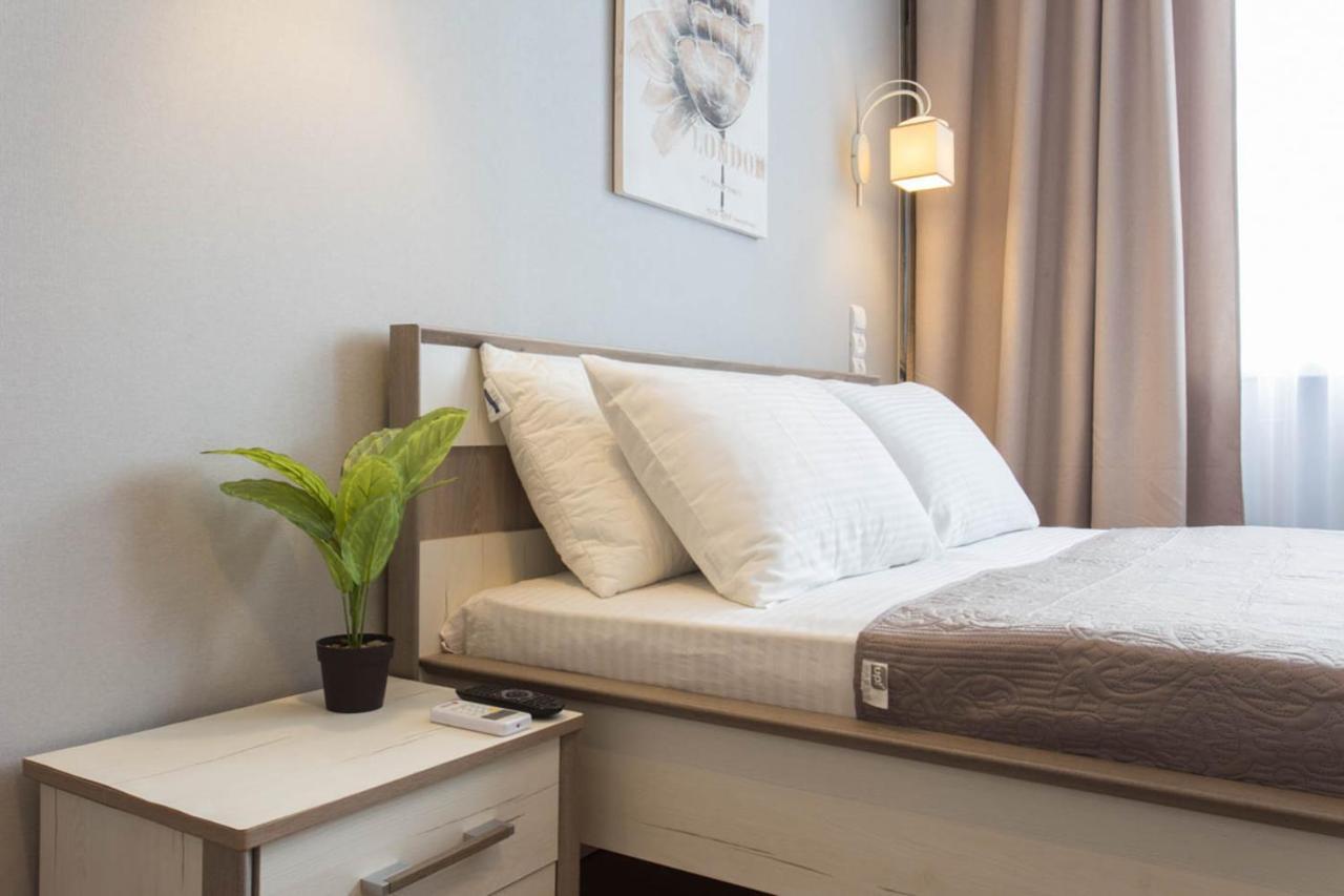 Apartment Modern Beside Metro Yaroslava Mudroho, Universytet - Chernyshevska Str 95-7 *