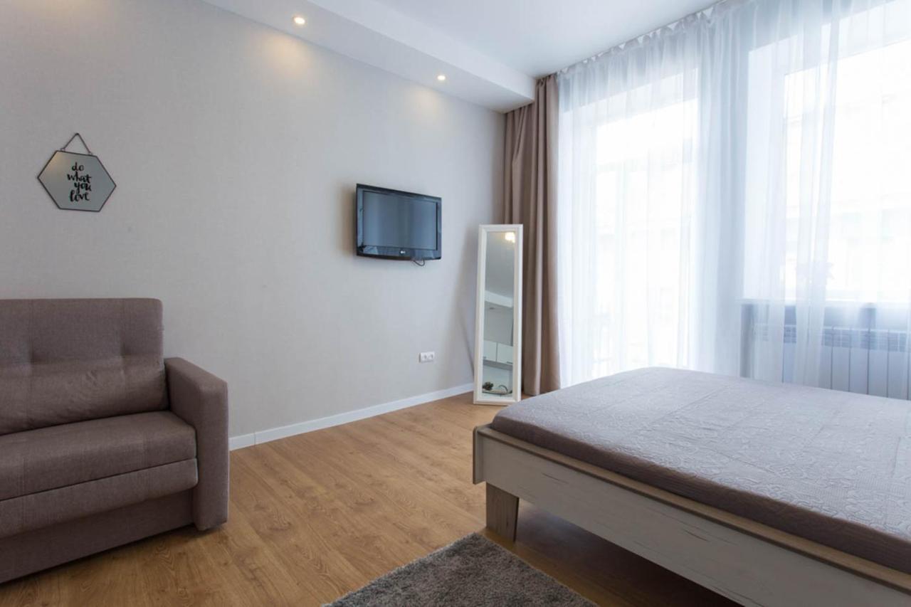 Modern Beside Metro Yaroslava Mudroho, Universytet - Chernyshevska Str 95-7 * Kharkiv
