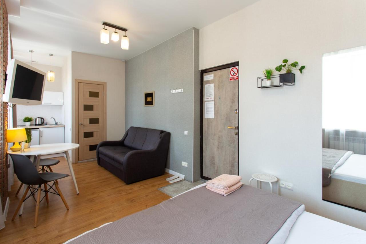 Apartment Modern Beside Metro Yaroslava Mudroho, Universytet - Chernyshevska Str 95-7